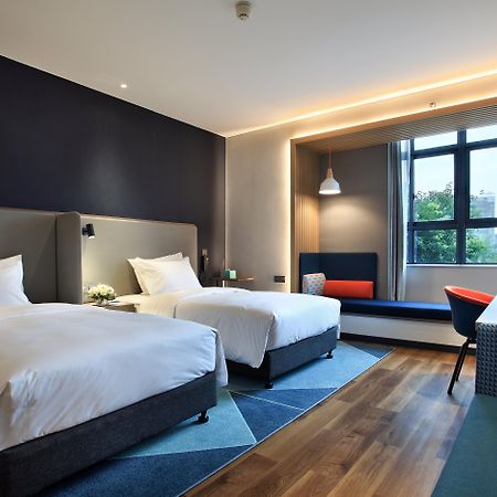 Holiday Inn Express Guilin City Center By Ihg מראה חיצוני תמונה
