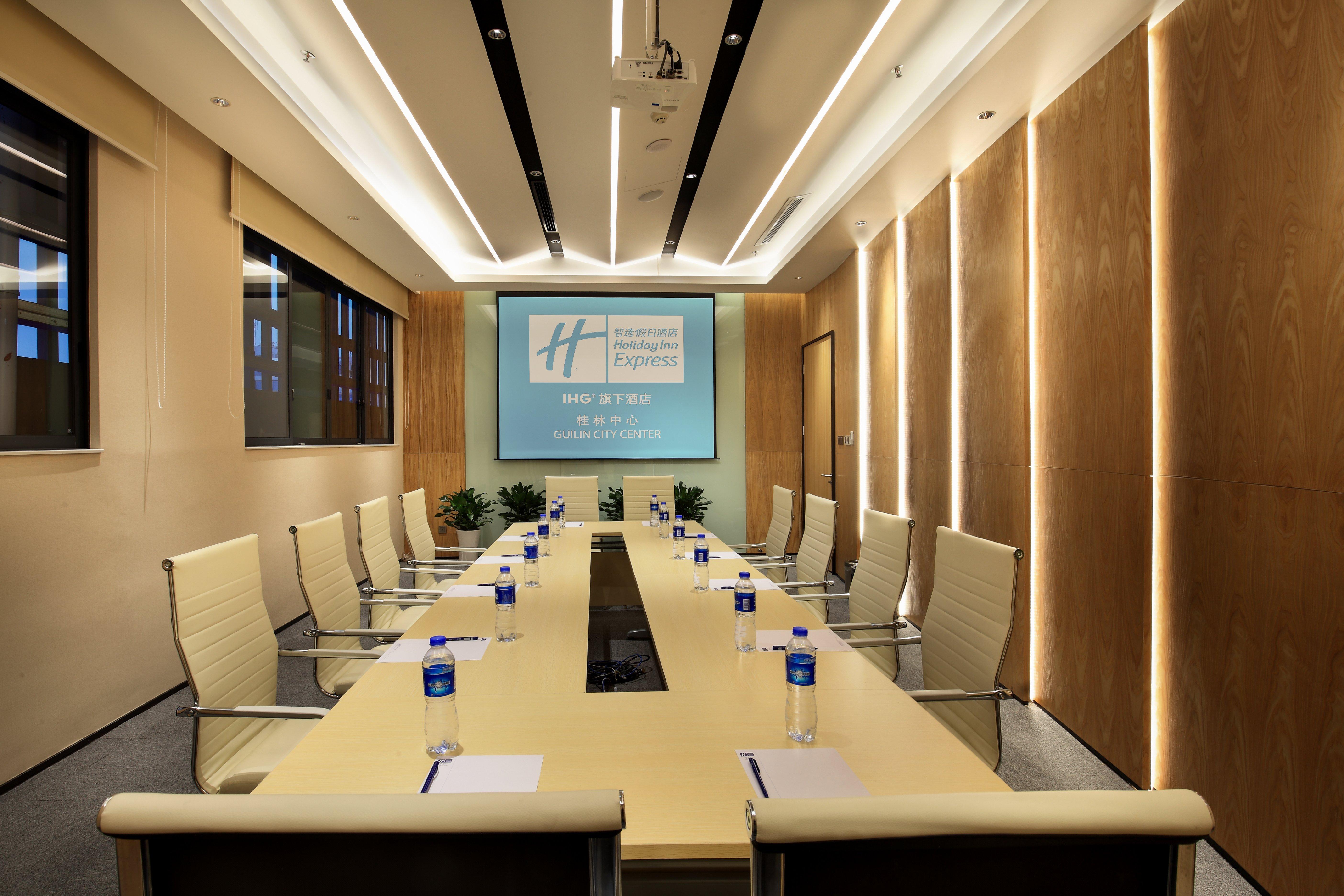 Holiday Inn Express Guilin City Center By Ihg מראה חיצוני תמונה