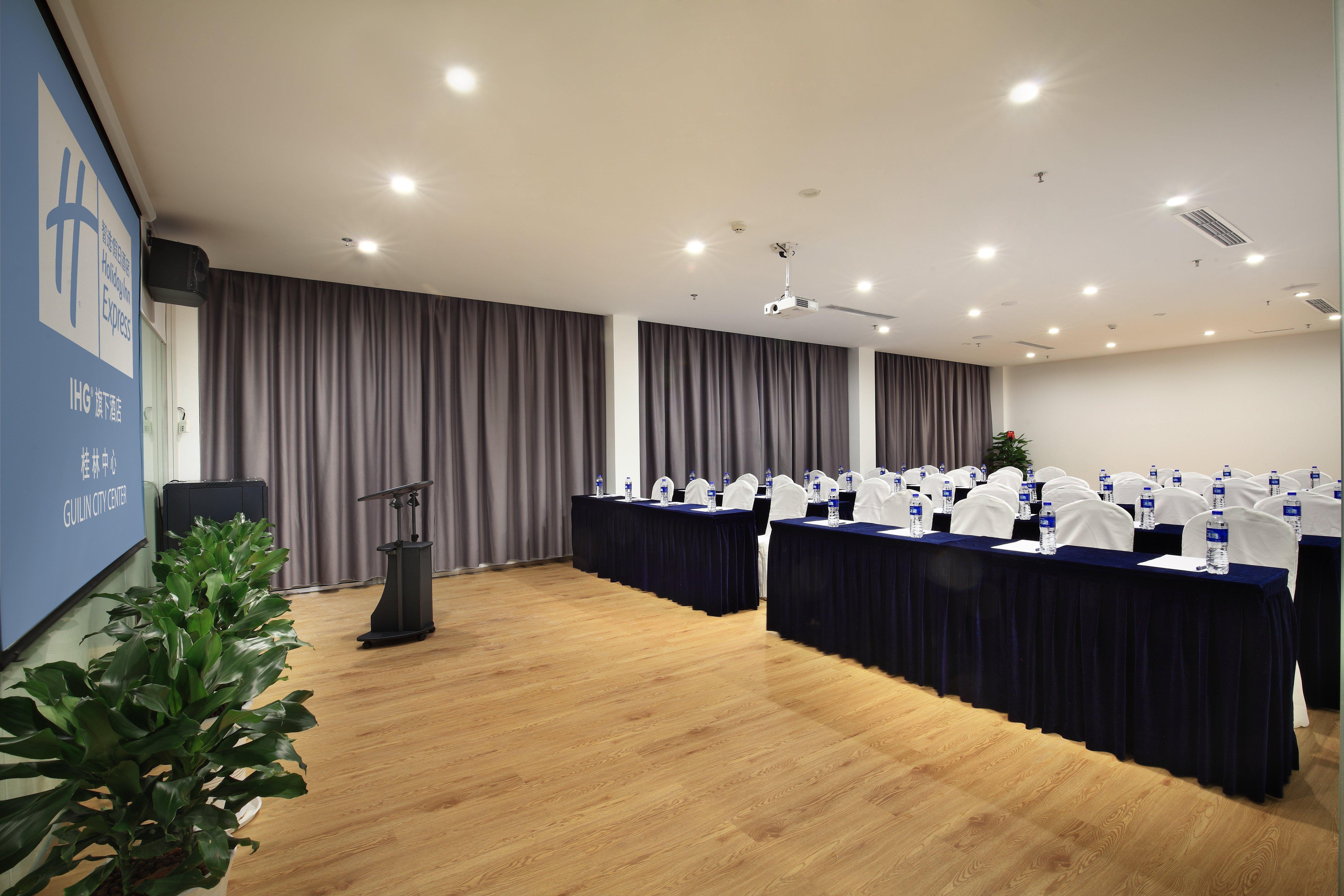 Holiday Inn Express Guilin City Center By Ihg מראה חיצוני תמונה